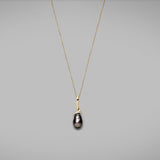 'Lyra' Tahitian Keshi Pearl Pendant in Yellow Gold