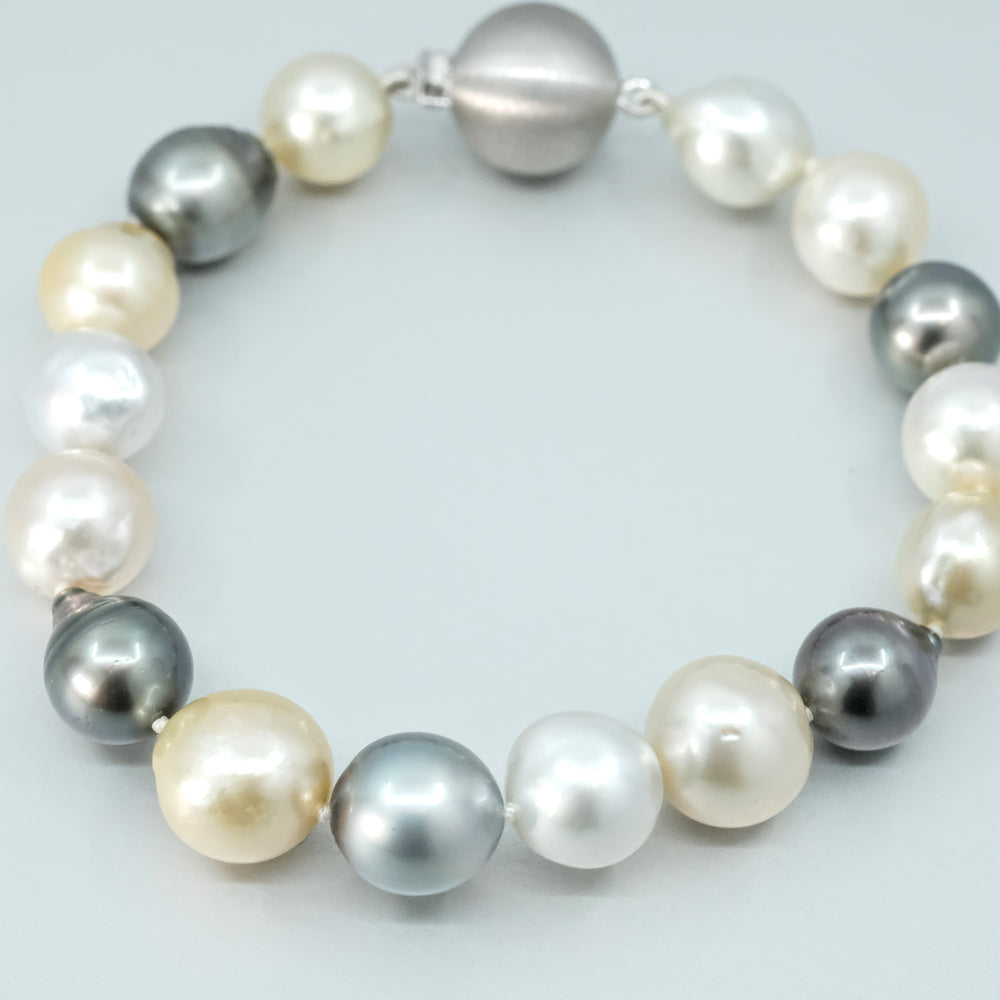 
                      
                        'Strand' Tahitain Baroque Pearl Bracelet
                      
                    