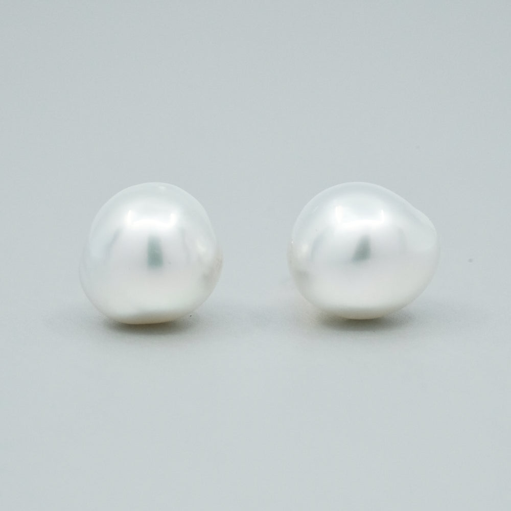 
                      
                        South Sea Pearl Studs
                      
                    