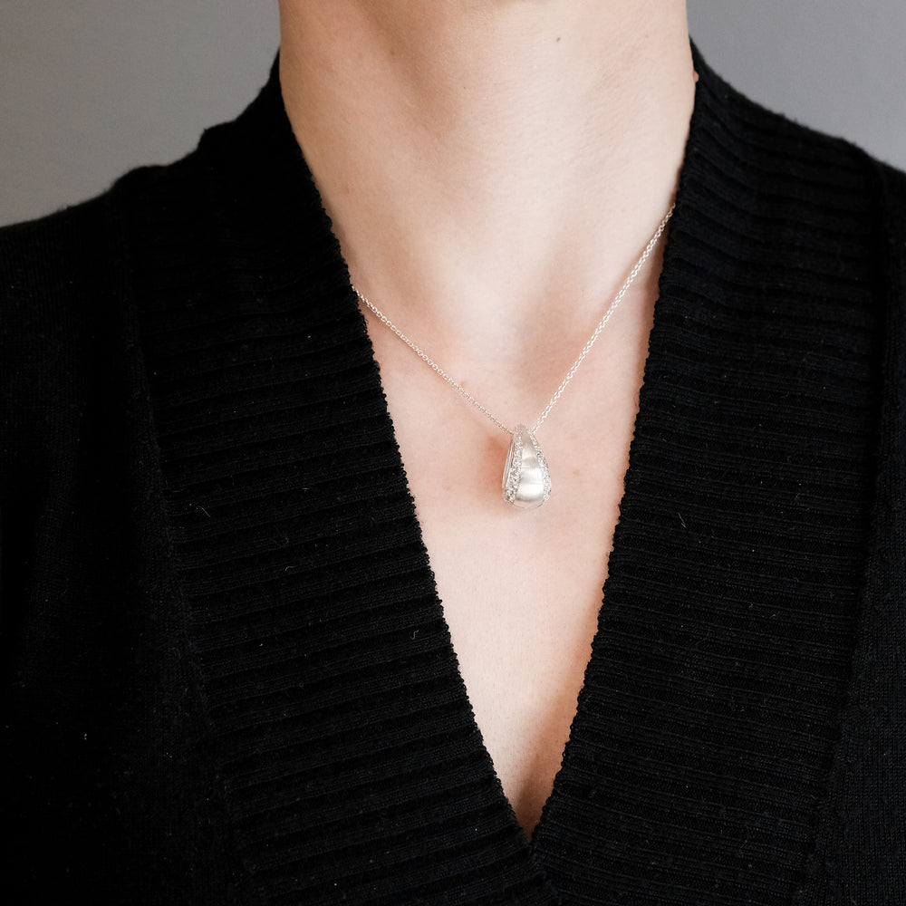 
                      
                        Bundova Diamond Pendant
                      
                    