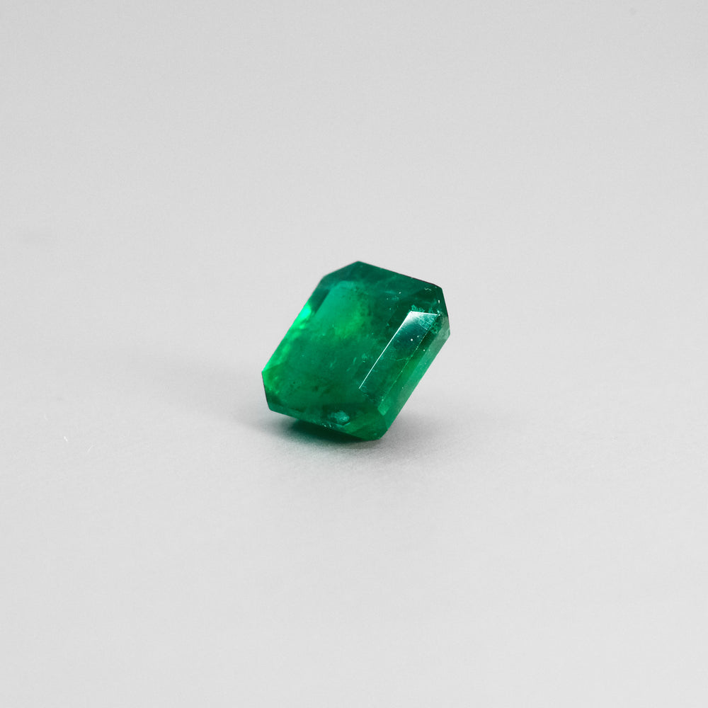 
                      
                        Loose emerald cut Emerald - 2.58cts Origin Brazil
                      
                    