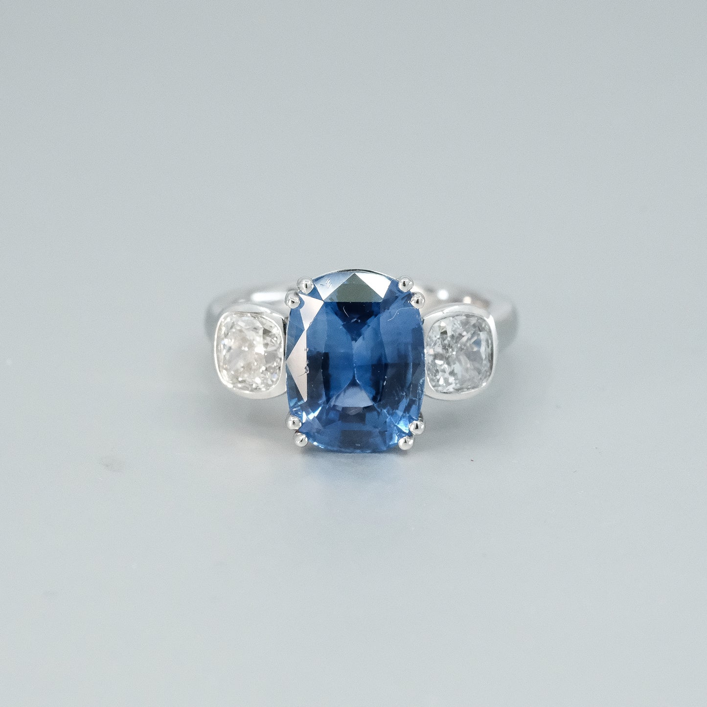 'Volans' Sapphire & Diamond Ring