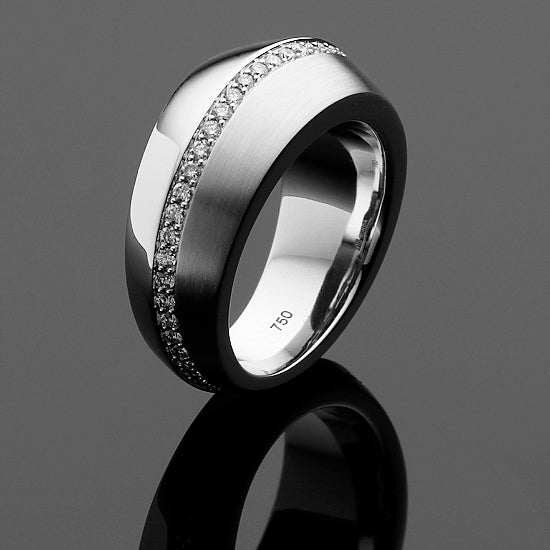 Apus eternity ring