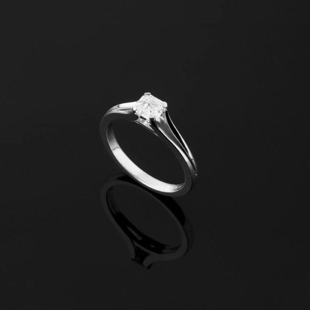 
                      
                        Volans 'Ara' Diamond Ring
                      
                    