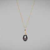 'Lyra' Tahitian Pearl Pendant in 18ct yellow gold
