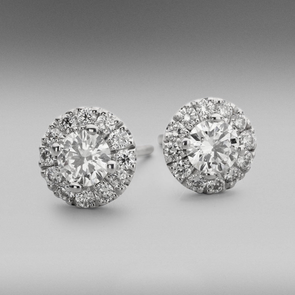 'Valentin' Diamond Earrings in White Gold