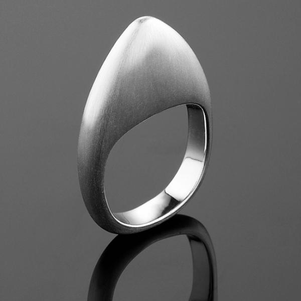 A BUNDA 'Limy' Ring in Brushed Finished Silver